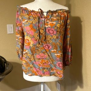 Worn once 🛍️ Boho Floral Off The Shoulder Top 🌸